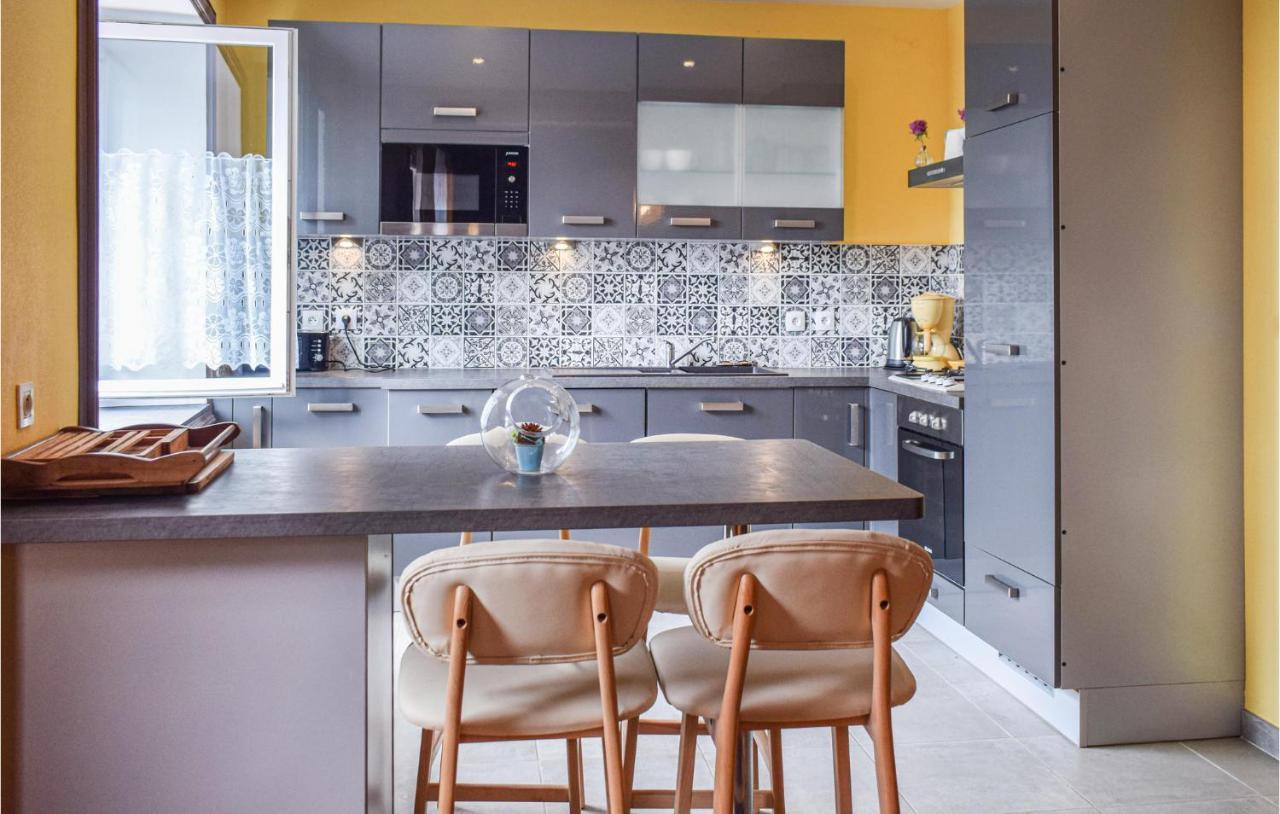 Nice Home In Plehedel With Wifi ภายนอก รูปภาพ