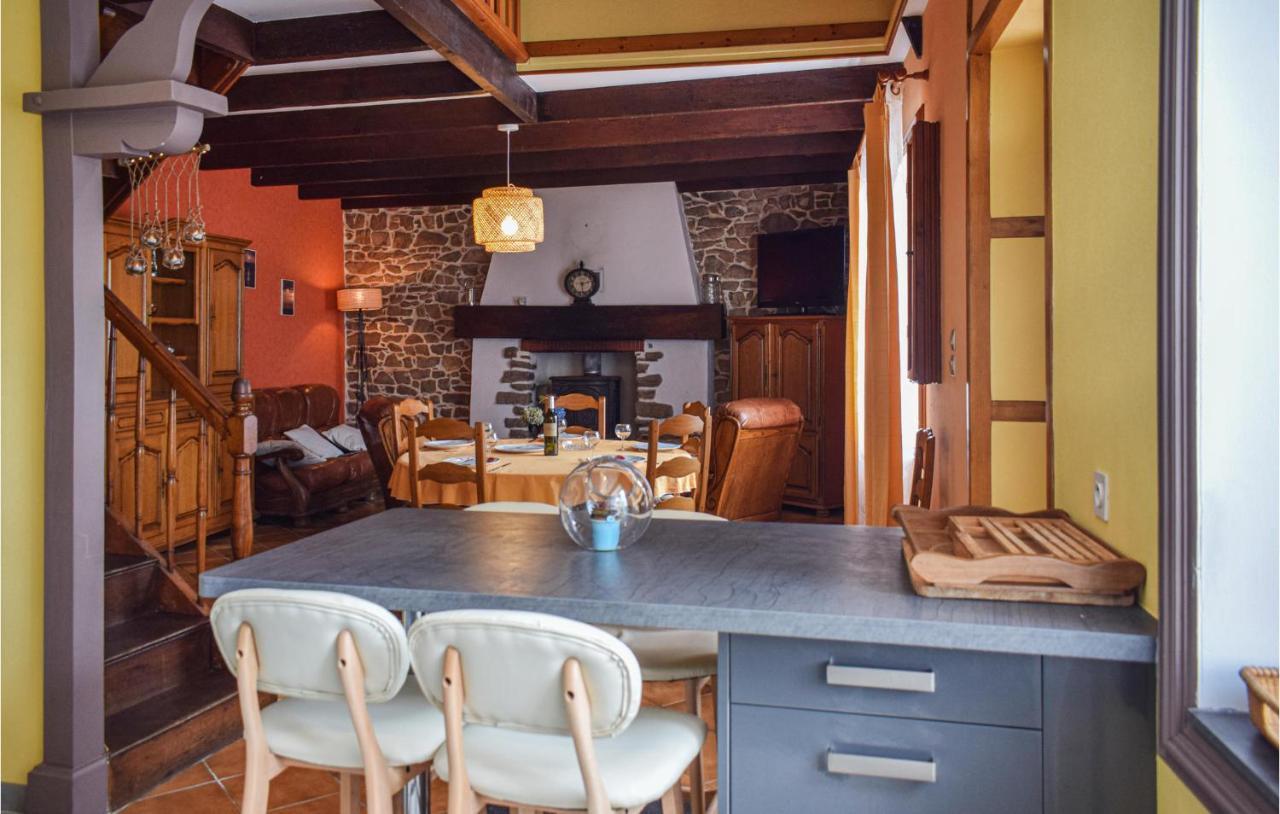 Nice Home In Plehedel With Wifi ภายนอก รูปภาพ